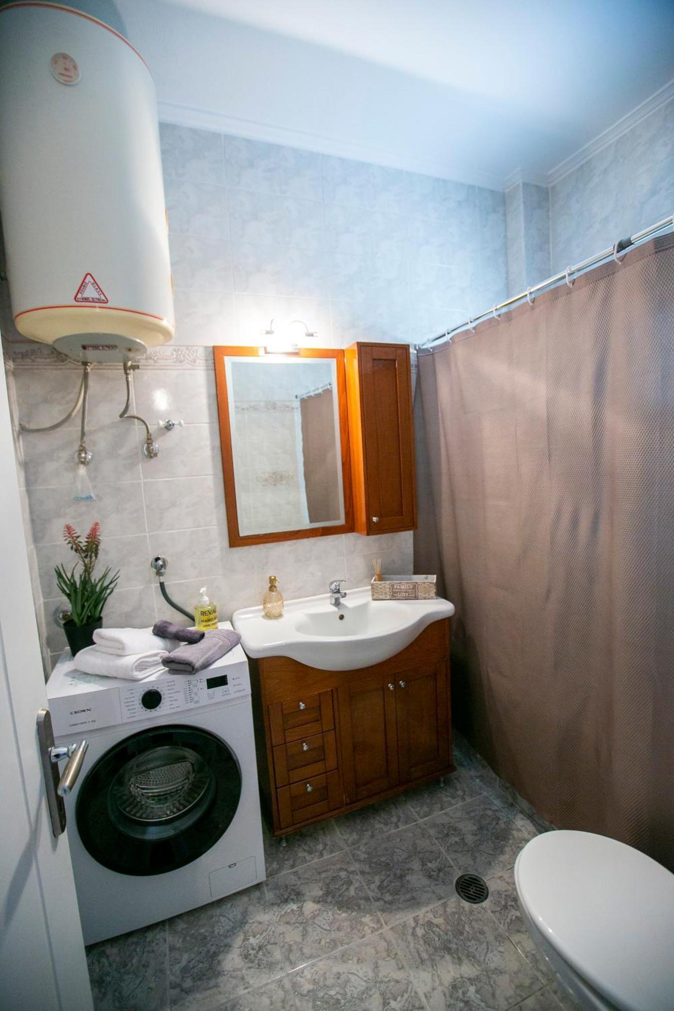 Bay Maisonette